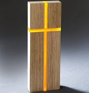 Licht-Kreuz aus Holz und Acrylglas